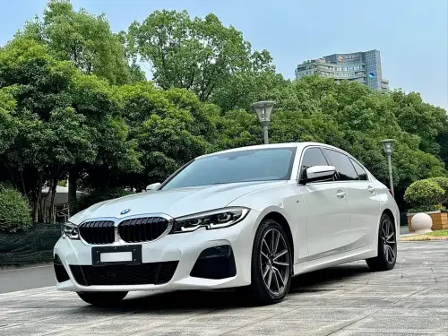 BMW 3-Series, 2020
