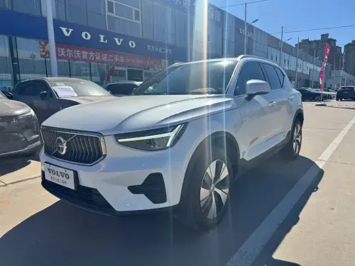 Volvo XC40, 2024