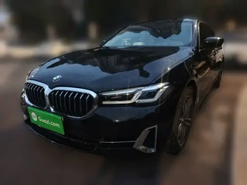 BMW 5-Series, 2022