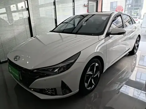 Hyundai Elantra, 2023