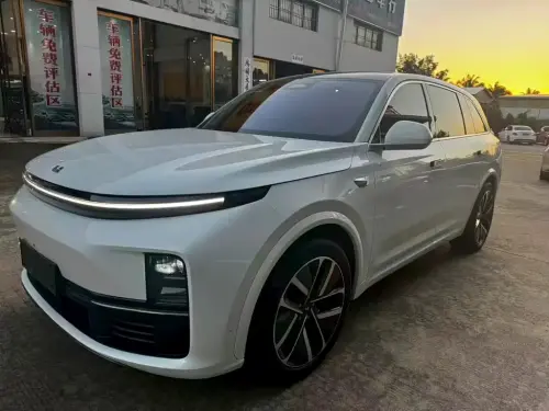 Li Auto L7, 2025