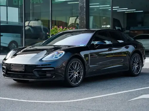 Porsche Panamera, 2023