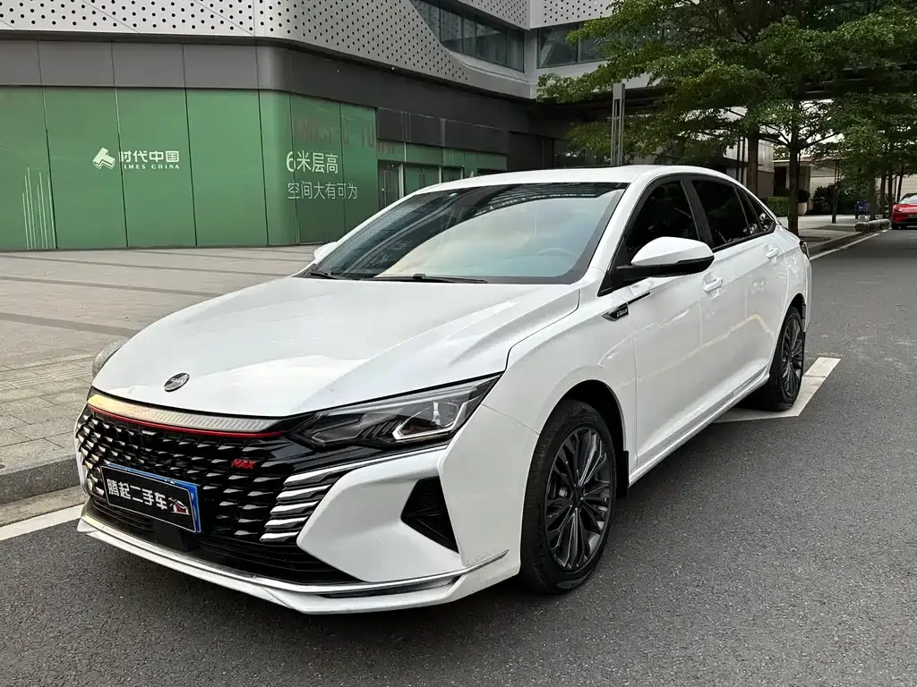 Dongfeng Yixuan MAX, 2023