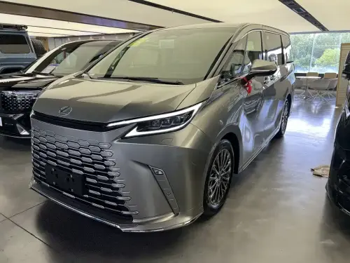 Lexus LM, 2026