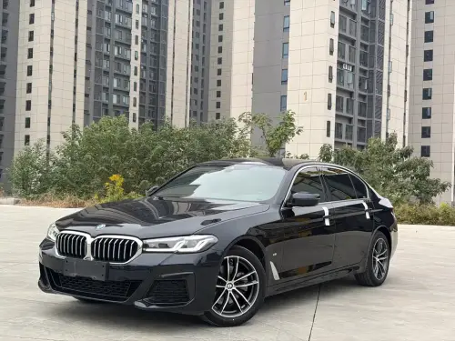 BMW 5-Series, 2023