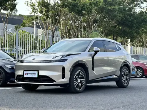 Lynk & Co 08, 2024