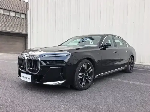 BMW 7-Series, 2025