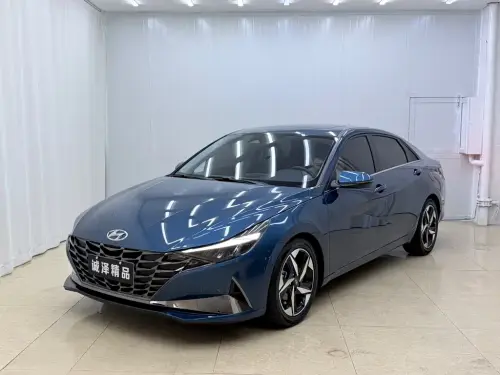 Hyundai Elantra, 2023
