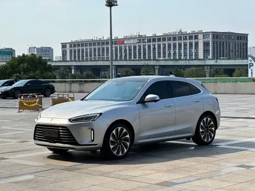 AITO M5, 2022