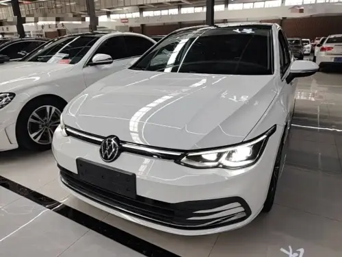 Volkswagen Golf, 2021