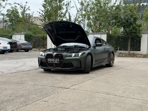 BMW 4-Series M, 2025