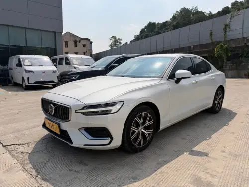 Volvo S60, 2023