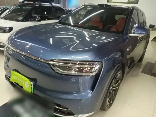 AITO M7, 2025
