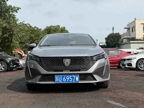 Peugeot 408, 2022