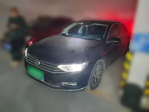 Volkswagen Magotan, 2023