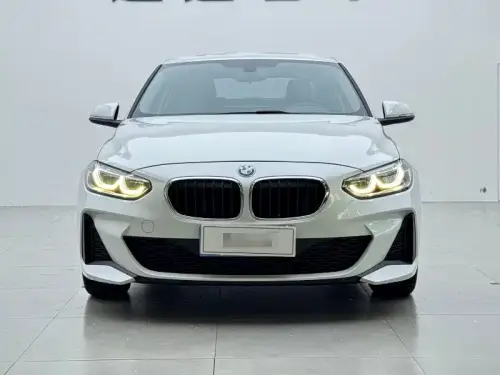 BMW 1-Series, 2022