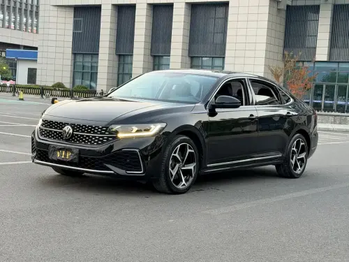 Volkswagen Passat, 2023