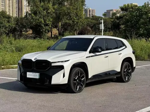 BMW XM, 2024