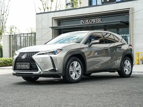Lexus UX, 2021