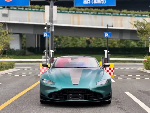 Aston Martin V8 Vantage, 2025