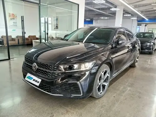 Volkswagen Passat, 2024