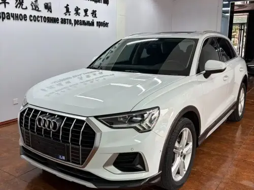 Audi Q3, 2022