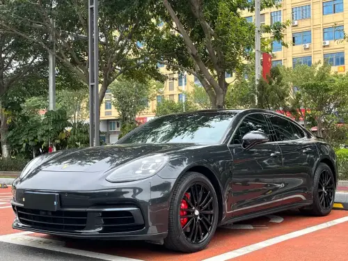 Porsche Panamera, 2019