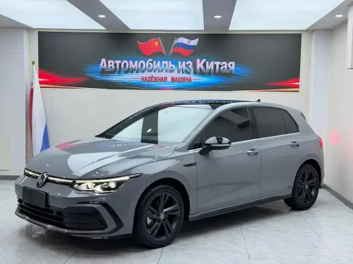 Volkswagen Golf, 2023