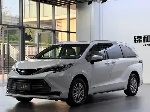Toyota Sienna, 2023