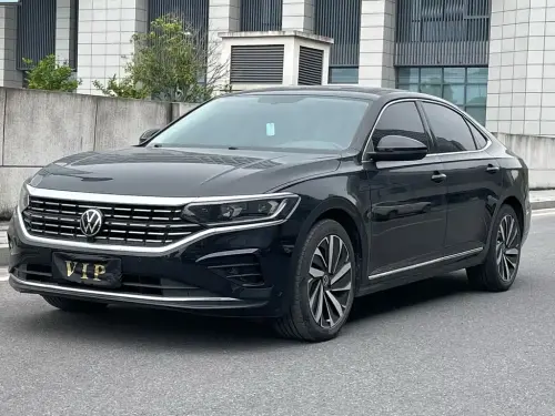 Volkswagen Passat, 2022