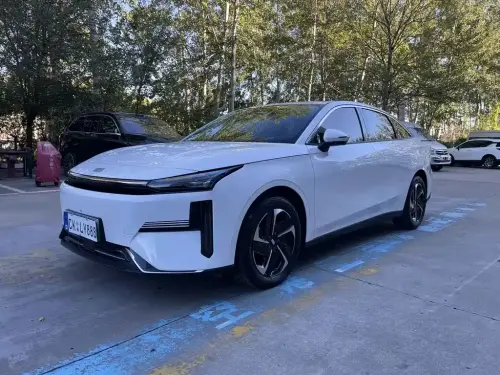 Geely Galaxy L6, 2024
