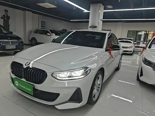 BMW 1-Series, 2021