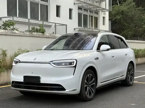 AITO M7, 2025
