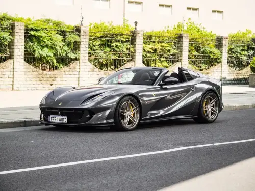 Ferrari 812, 2023