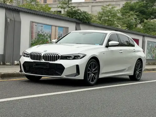 BMW 3-Series, 2023