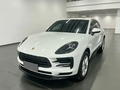 Porsche Macan, 2021