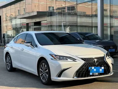 Lexus ES, 2024