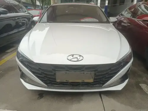 Hyundai Elantra, 2023