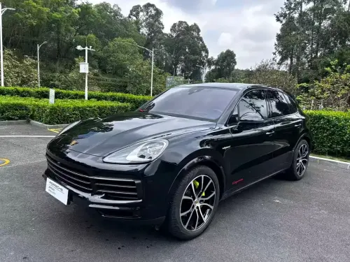 Porsche Cayenne, 2023