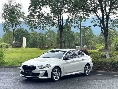 BMW 1-Series, 2021