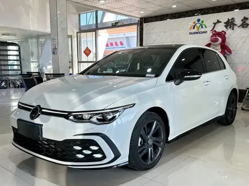 Volkswagen Golf, 2021
