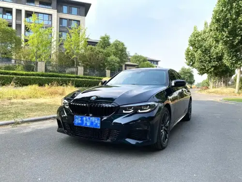BMW 3-Series, 2022