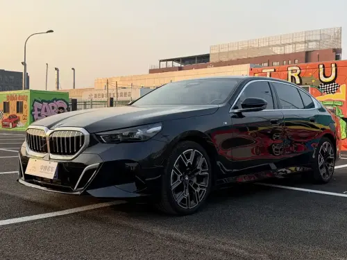 BMW 5-Series, 2024