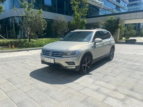 Volkswagen Tiguan, 2020
