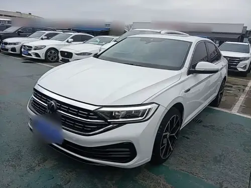 Volkswagen Sagitar, 2023