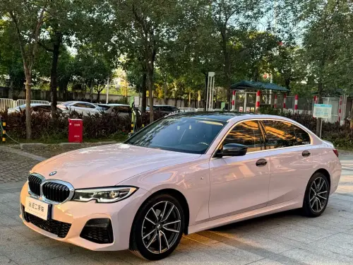 BMW 3-Series, 2020