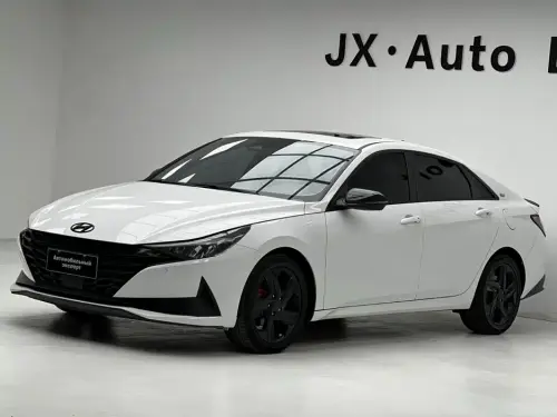Hyundai Elantra, 2023