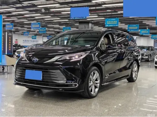 Toyota Sienna, 2024