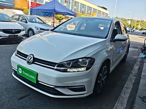 Volkswagen Golf, 2020