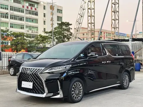 Lexus LM, 2023